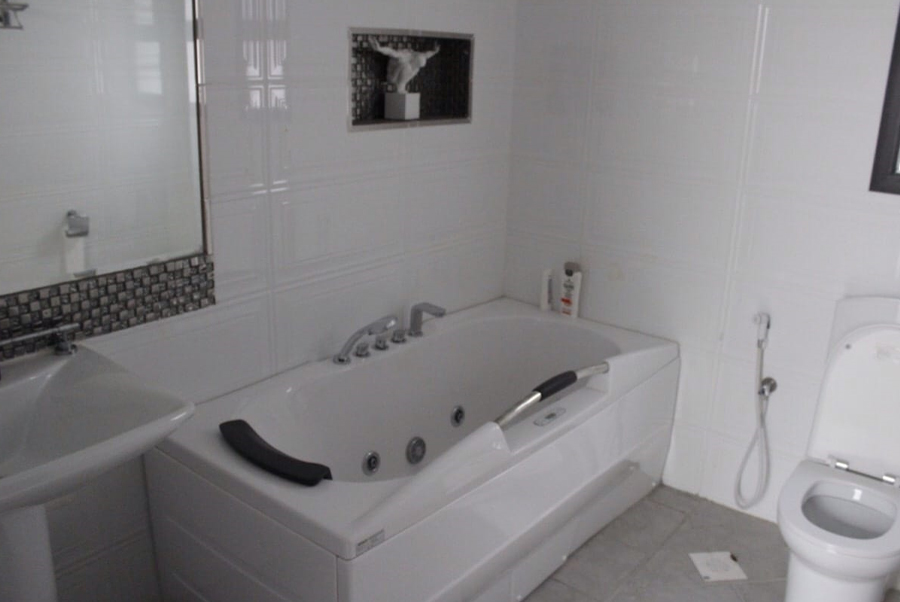 Property image4